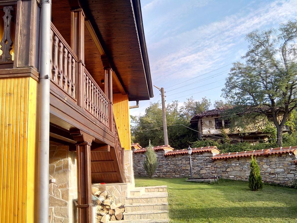 ホテルSinabovite Houses Badevtsi エクステリア 写真
