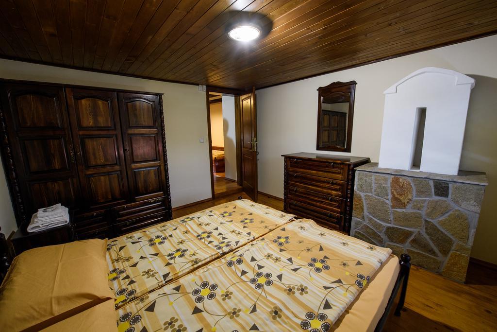 ホテルSinabovite Houses Badevtsi エクステリア 写真