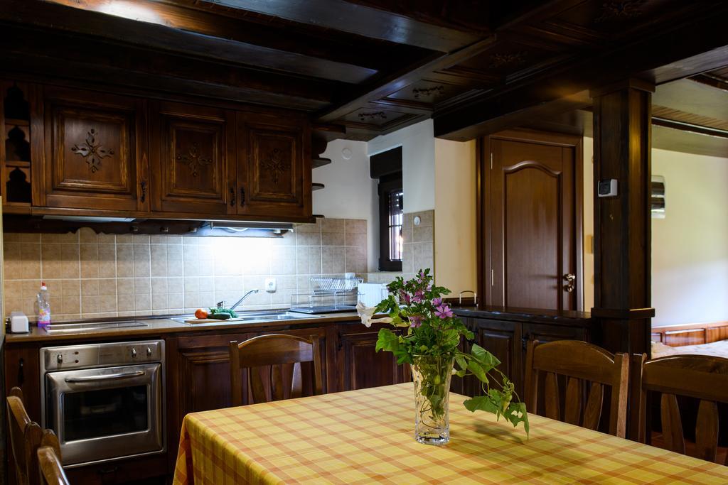 ホテルSinabovite Houses Badevtsi エクステリア 写真